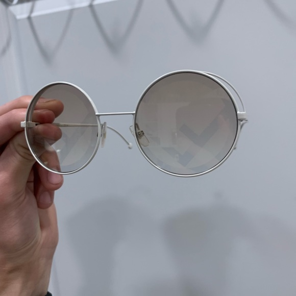 Fendi Printed Run Away Round Frame Sunglasses FF 0343/S White - Picture 8 of 9
